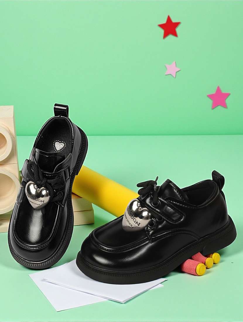 boys black solid lace up shoes