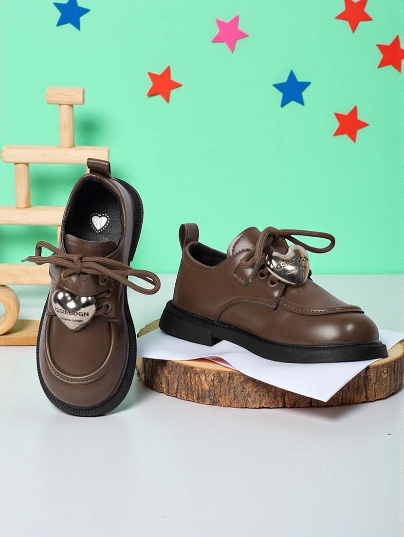 boys brown solid lace up shoes