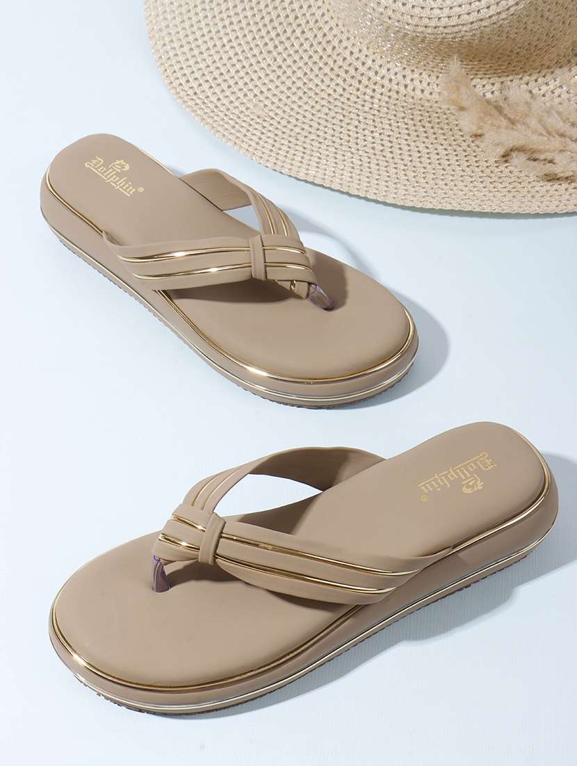 women solid toe separator flat sandal