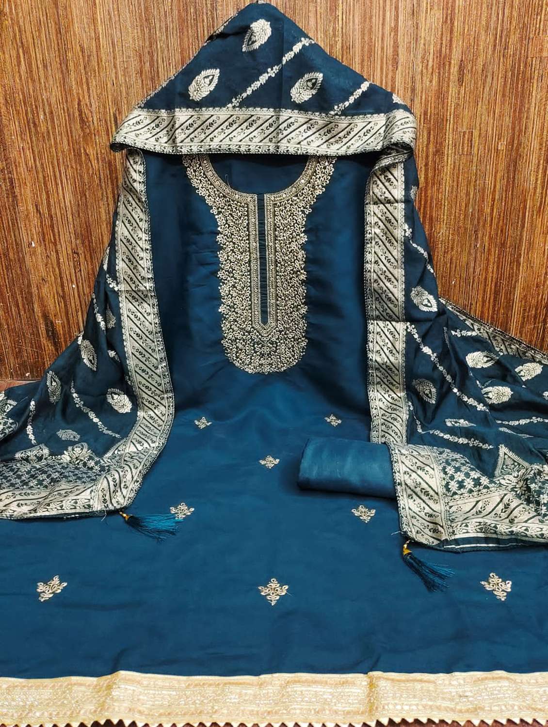 women solid with work embroidered unstitched suit set - 22088122 -  Standard Image - 3