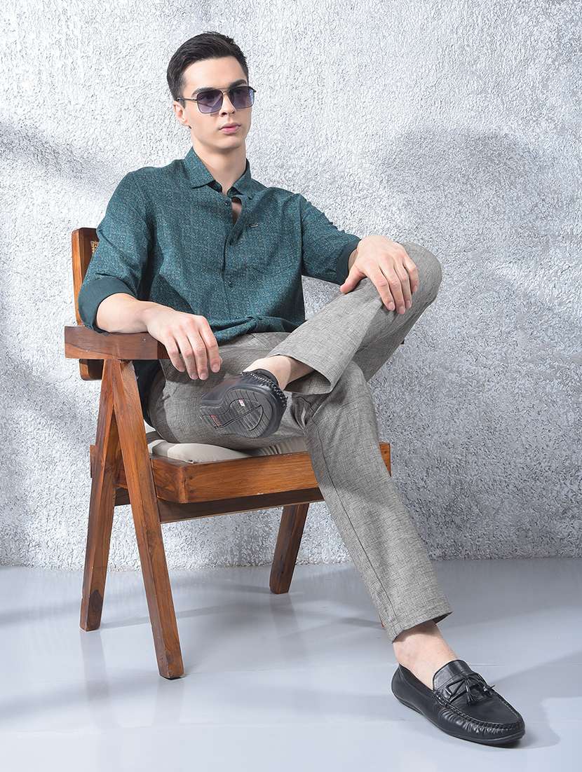 men solid mid rise flat front chinos - 22088163 - Standard Image - 5