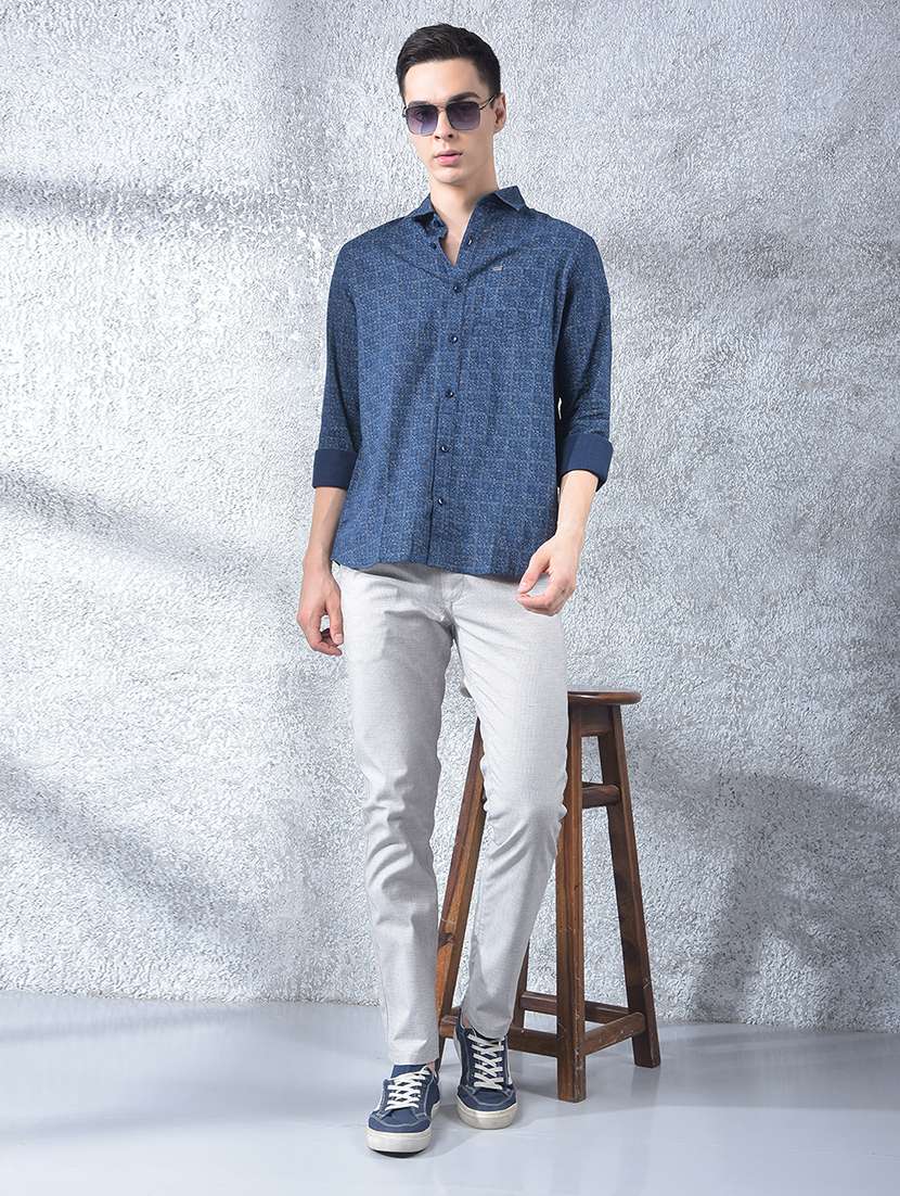 men solid mid rise flat front chinos - 22088165 - Standard Image - 5
