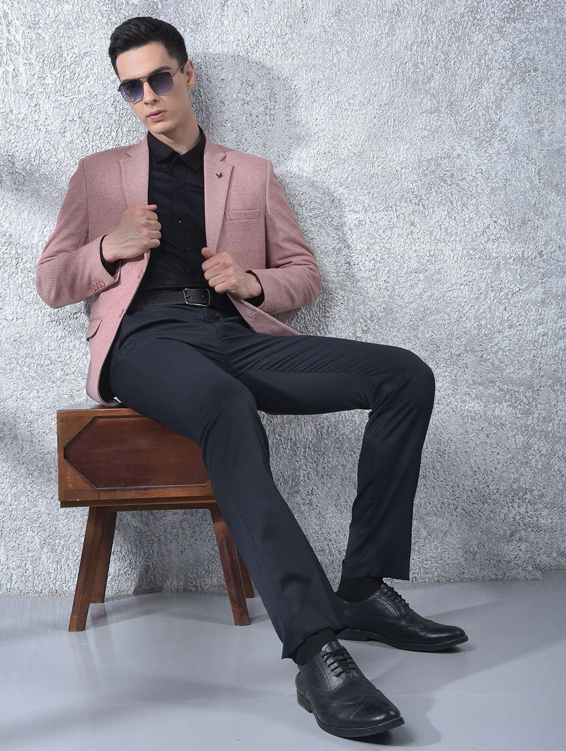 men solid lapel collar single breasted casual blazer - 22088196 -  Standard Image - 5