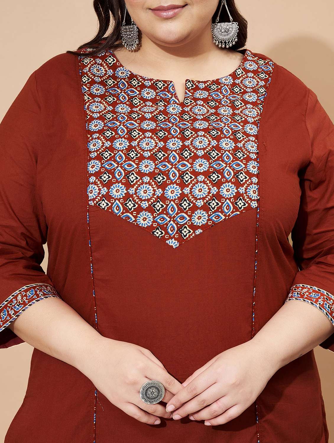 women plus size three quarter sleeve kurta pant with dupatta set - 22088202 -  Standard Image - 5