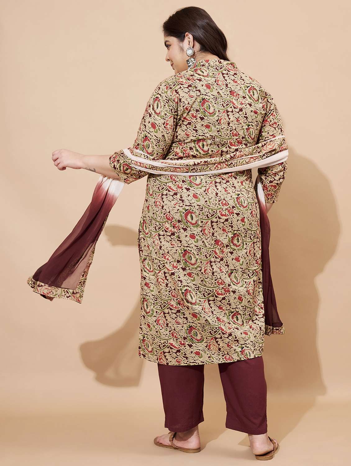 women plus size three quarter sleeve kurta pant with dupatta set - 22088204 - Standard Image - 3