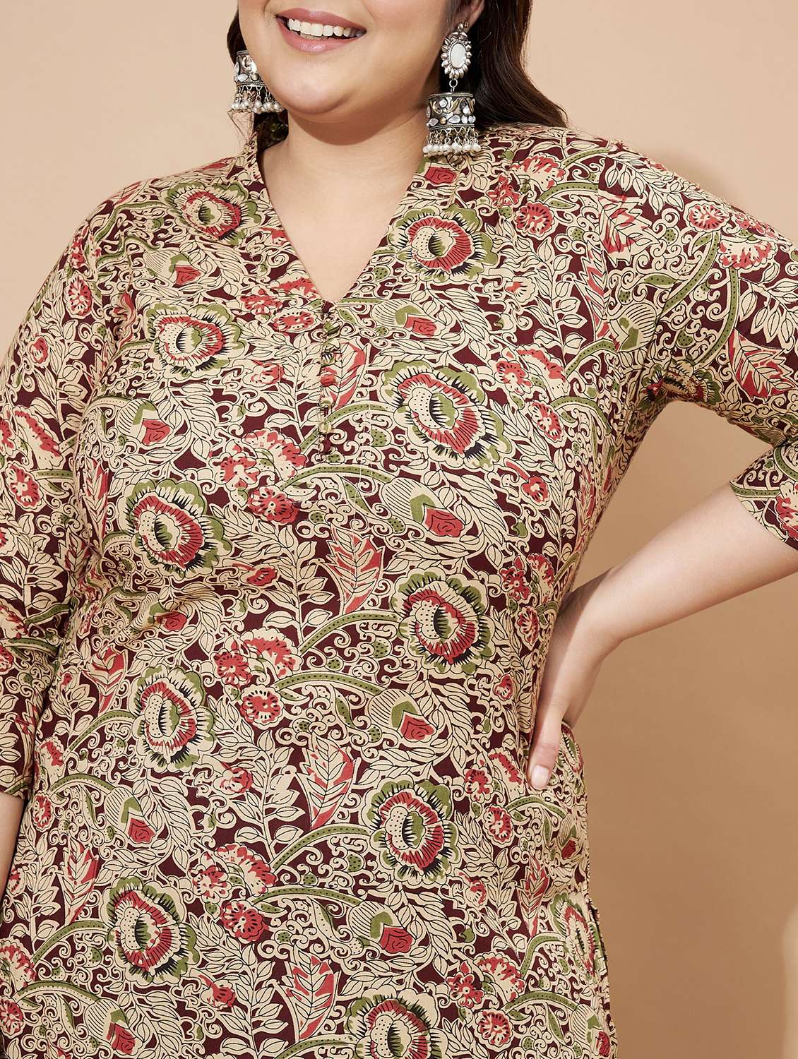 women plus size three quarter sleeve kurta pant with dupatta set - 22088204 - Standard Image - 5
