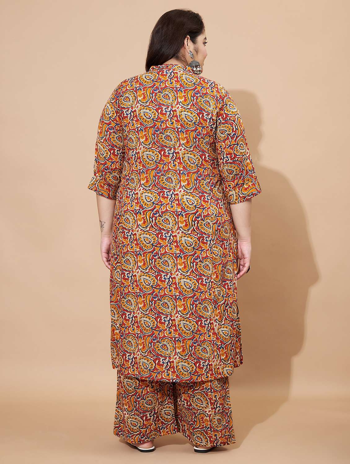 women plus size three quarter sleeve kurta palazzo set - 22088206 -  Standard Image - 3