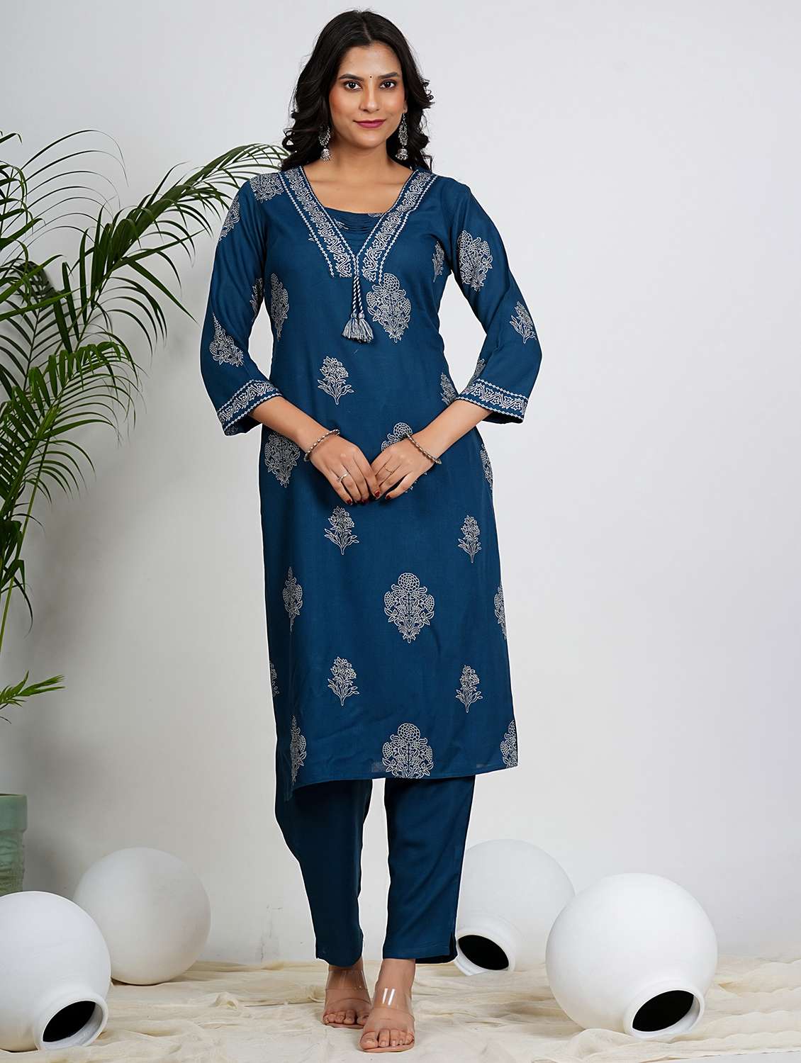 women printed three quarter sleeve kurta pant with dupatta set - 22088212 -  Standard Image - 3