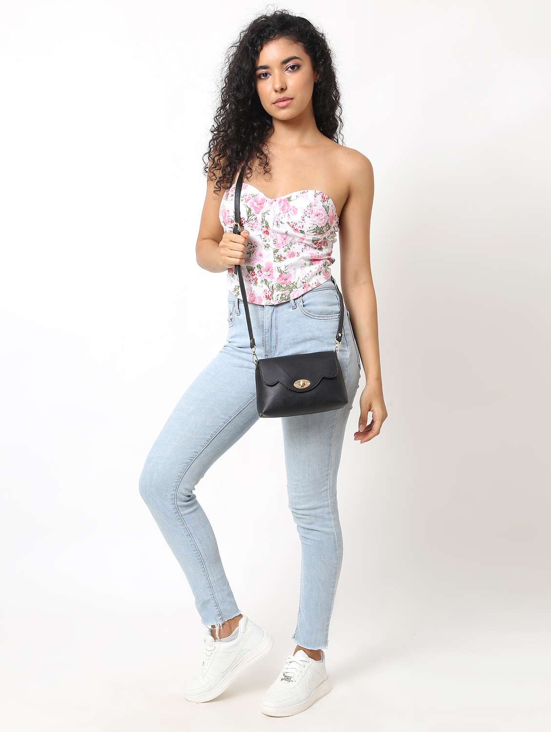 women solid leatherette sling bag - 22088500 -  Standard Image - 5