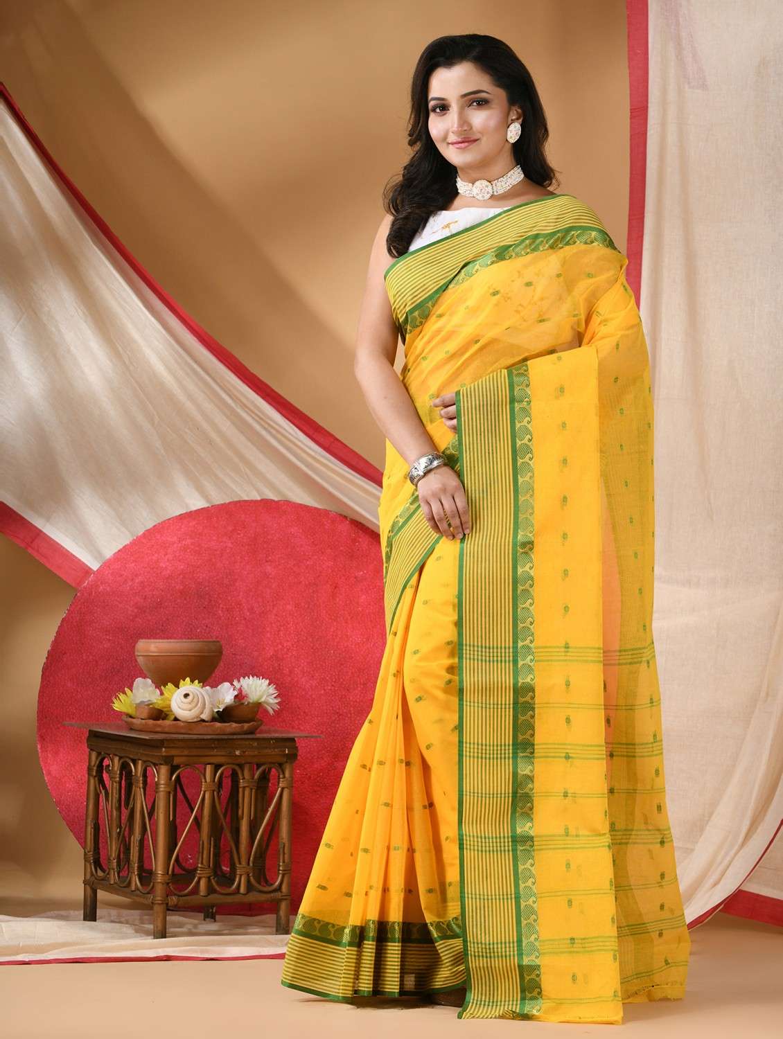 women self design tant saree