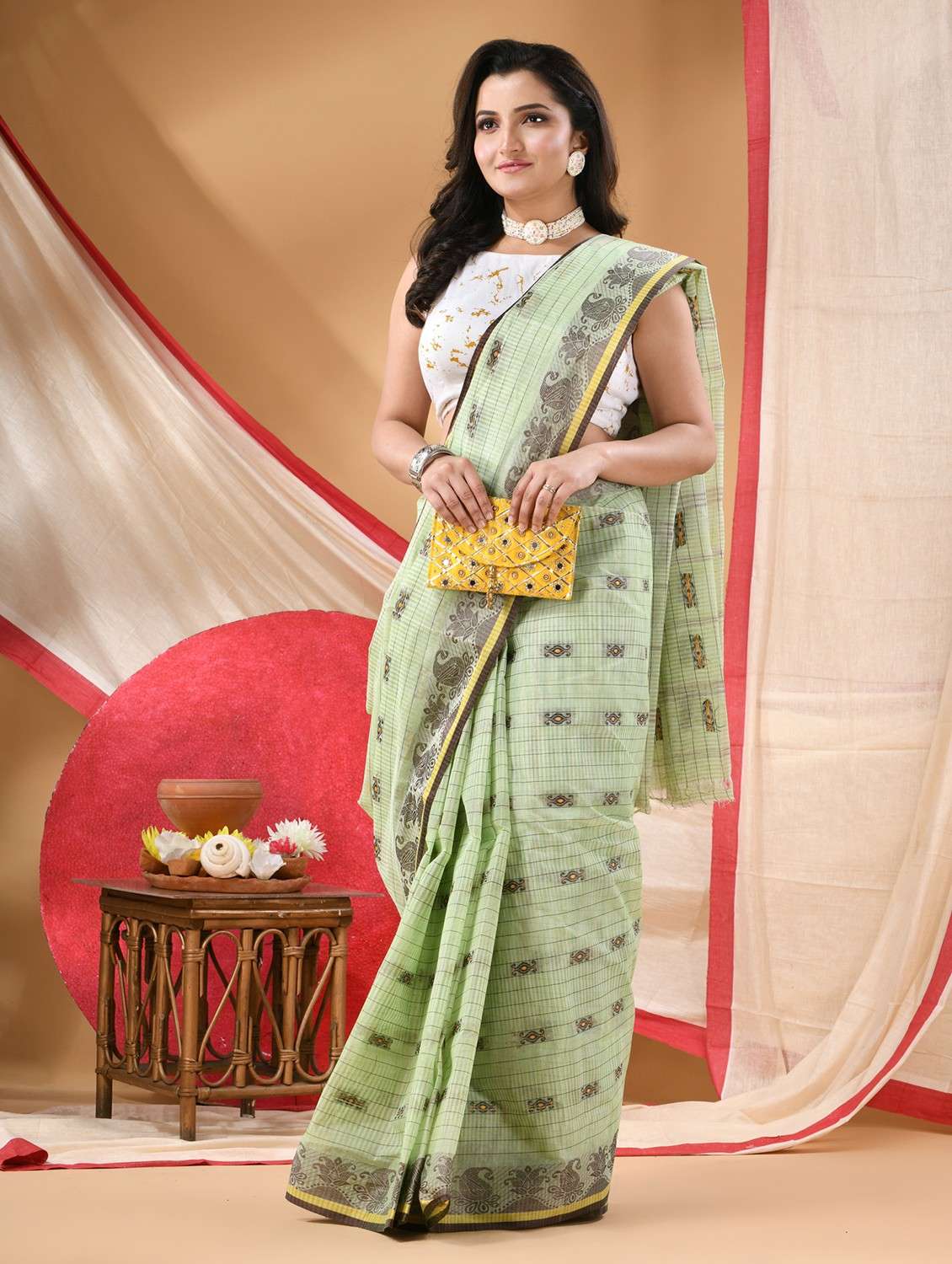 women self design tant saree - 22088645 -  Zoom Image - 0