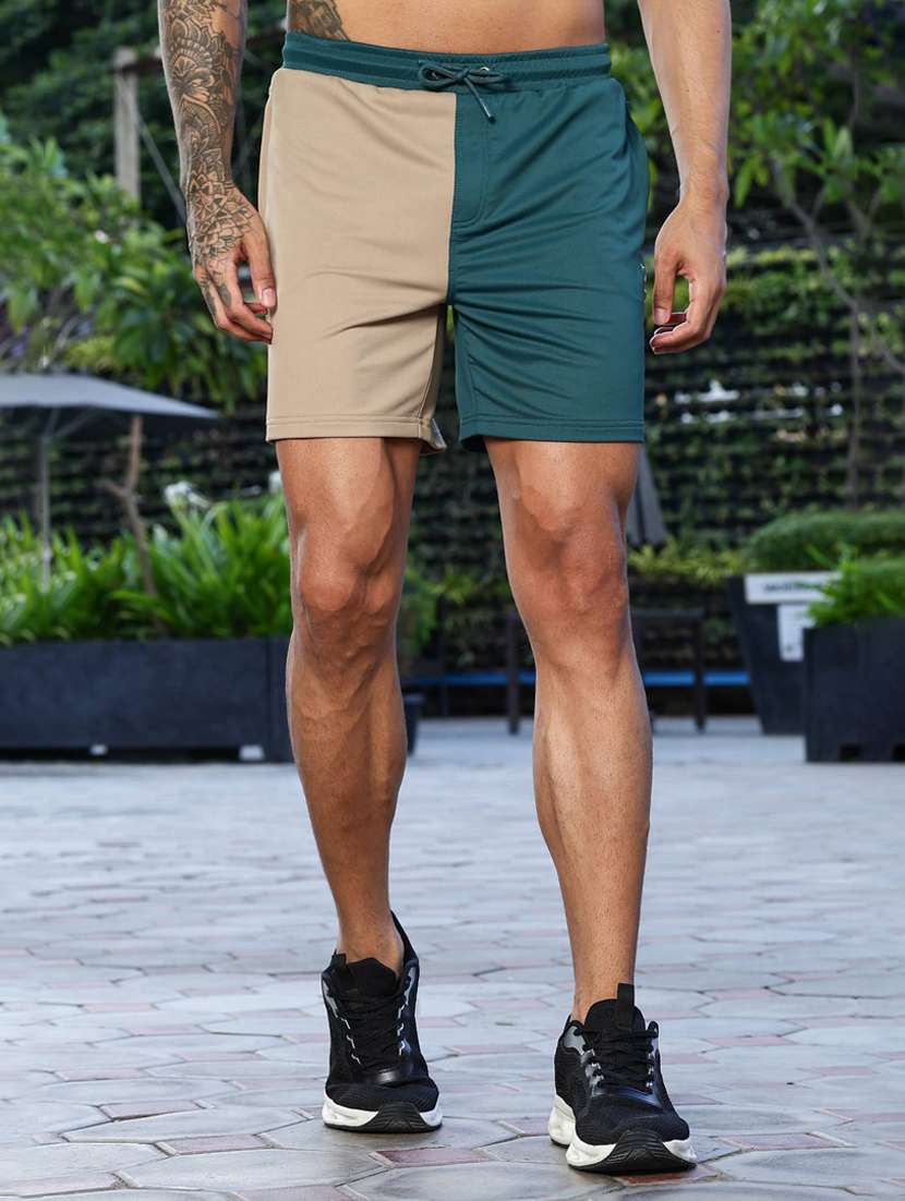 men color block mid rise sports shorts