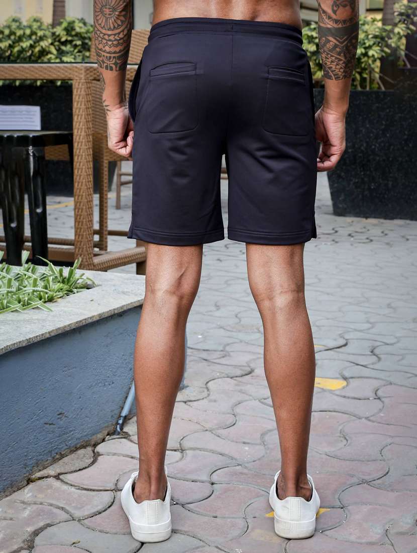 men placement print mid rise sports shorts - 22088757 -  Standard Image - 3