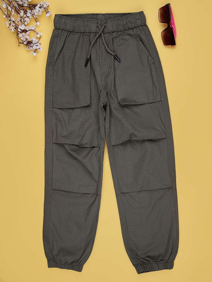 boys checkered mid rise regular fit jogger