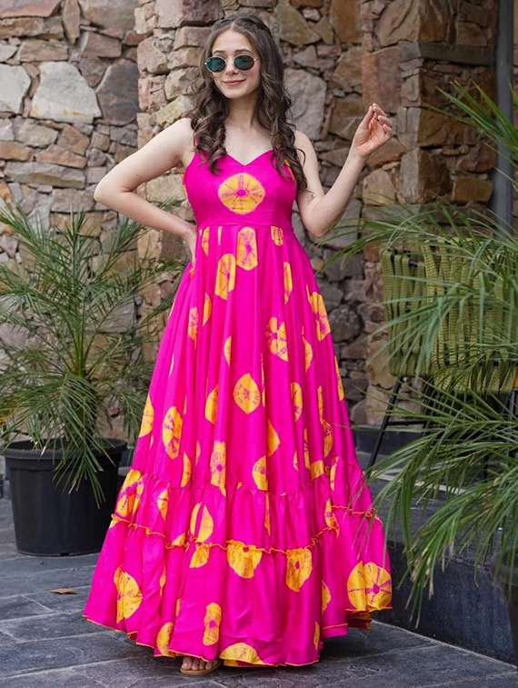 women printed shoulder strap tiered dress