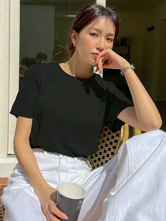 women self designed short sleeve top