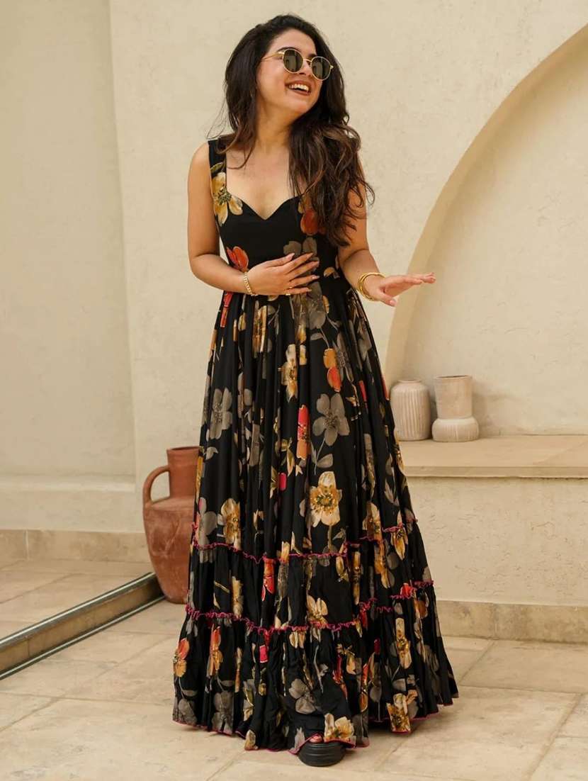 women floral print sleeveless tiered dress