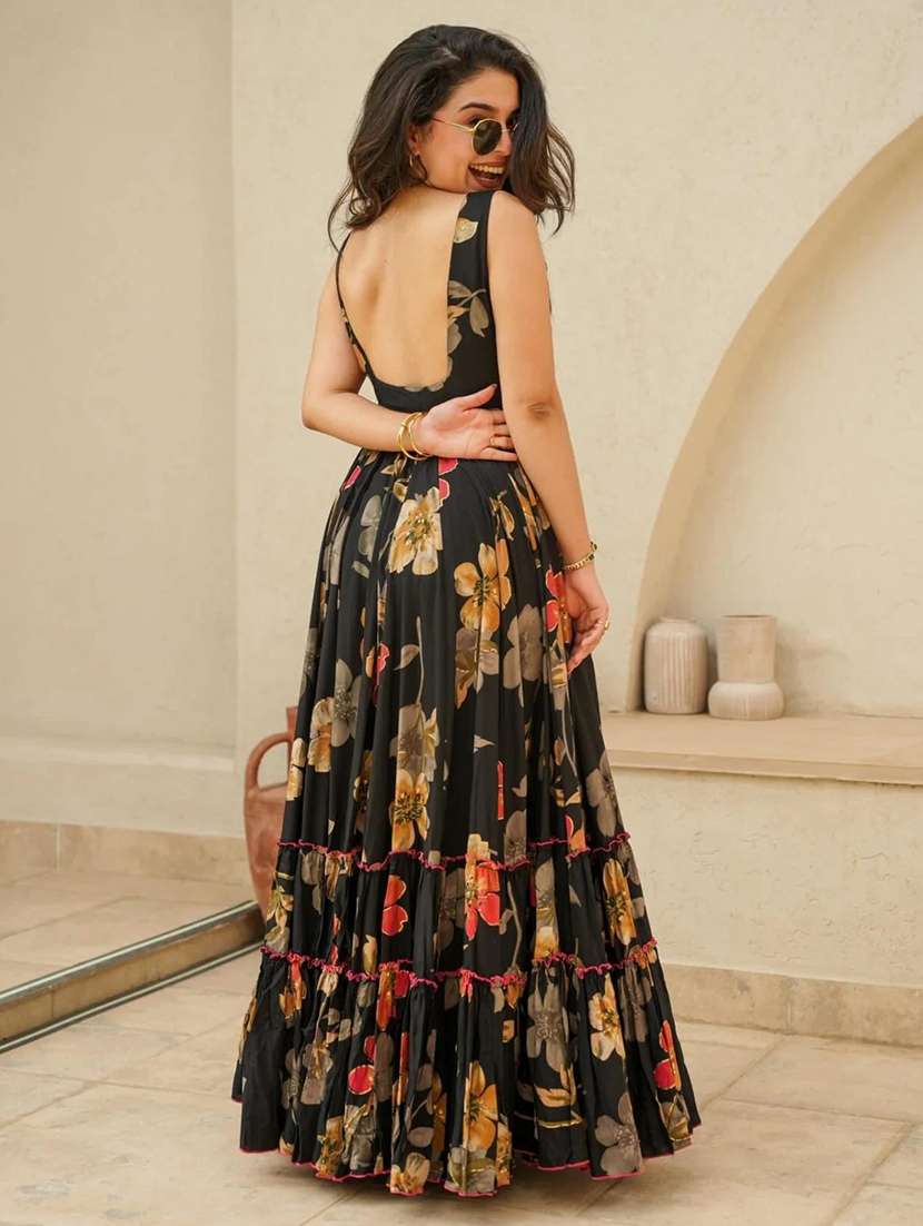 women floral print sleeveless tiered dress - 22088890 -  Standard Image - 3
