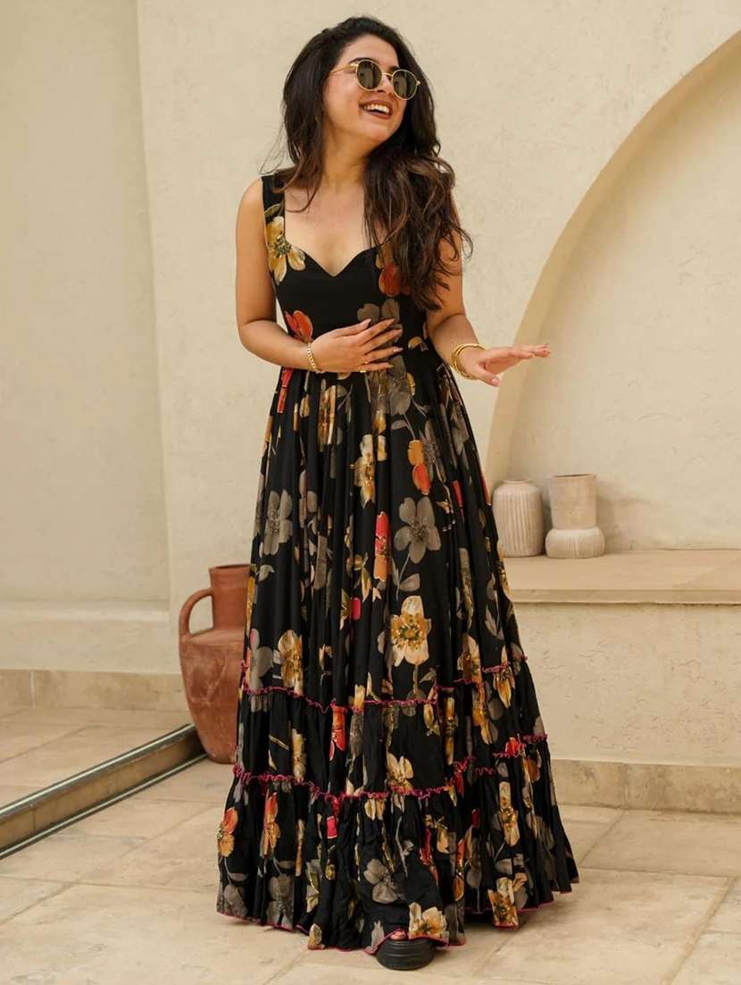 women floral print sleeveless tiered dress
