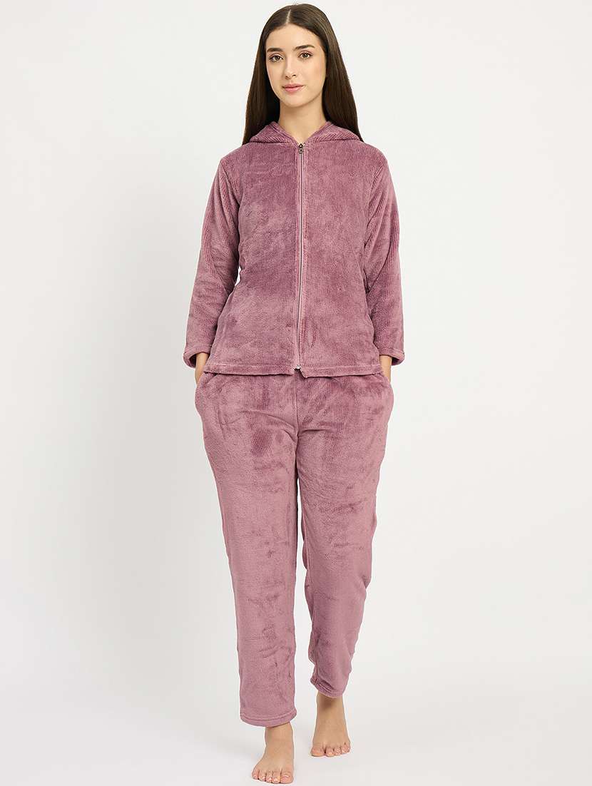 women solid hooded velvet nightwear pyjama set