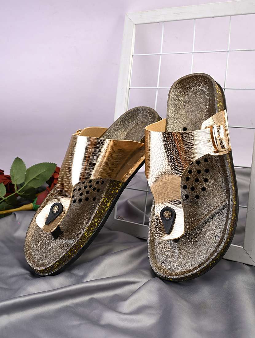 women solid toe separator sandal - 22088977 -  Zoom Image - 0