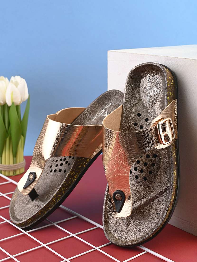 women solid toe separator sandal - 22088978 -  Zoom Image - 0