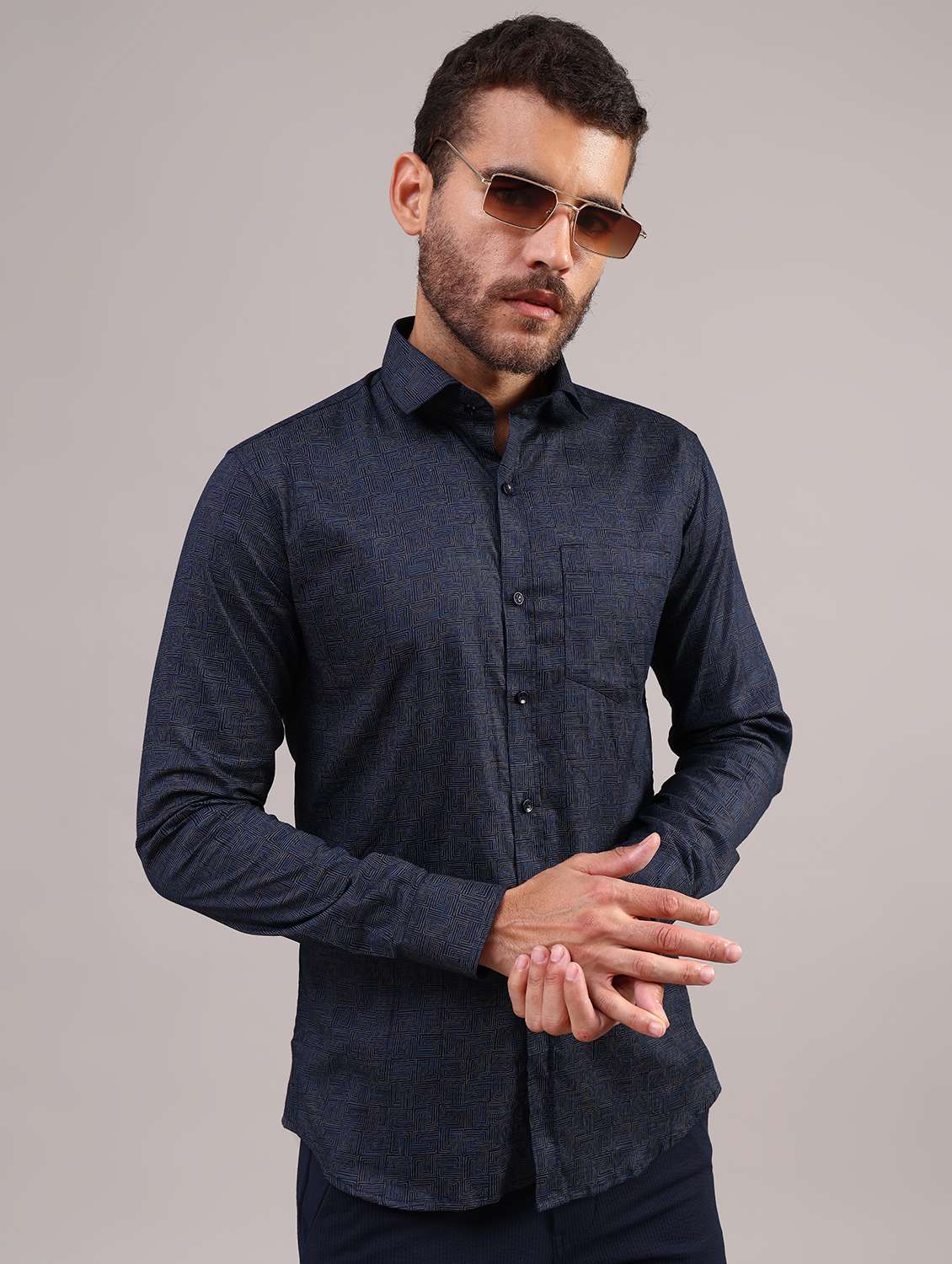 men printed collared long sleeve shirt
