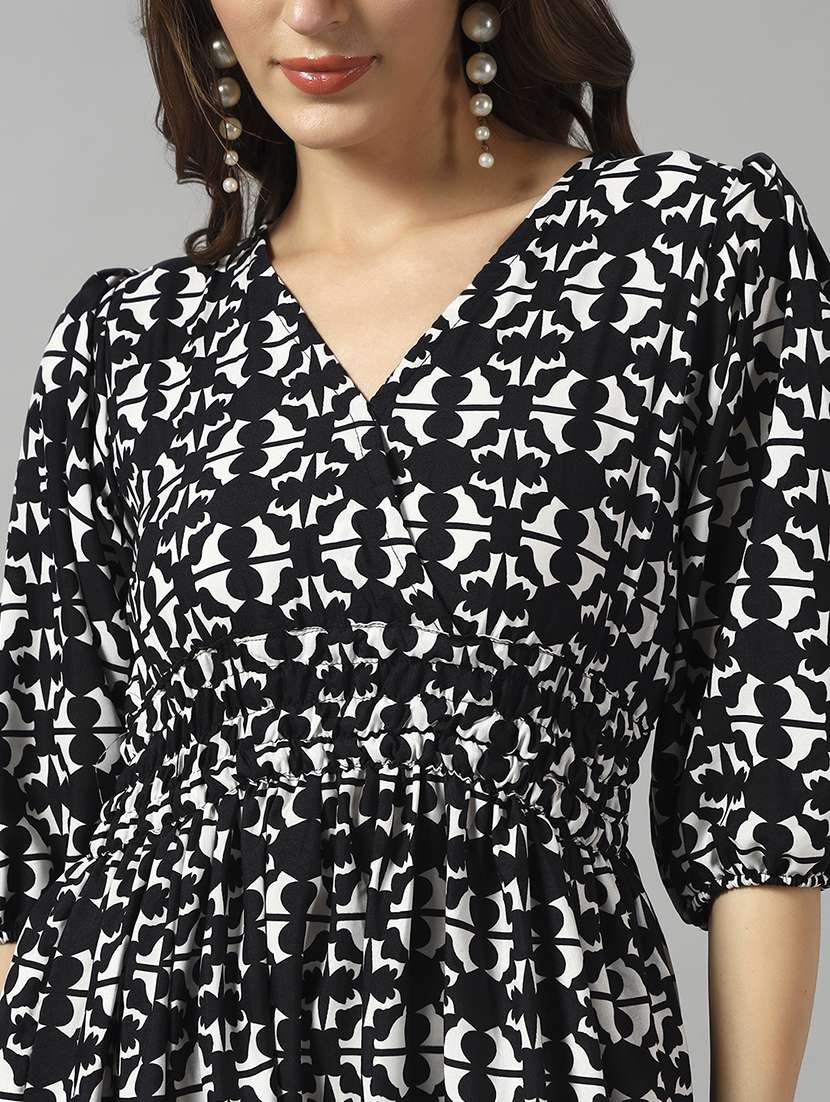 women printed puff sleeve tiered dress - 22090767 -  Standard Image - 3