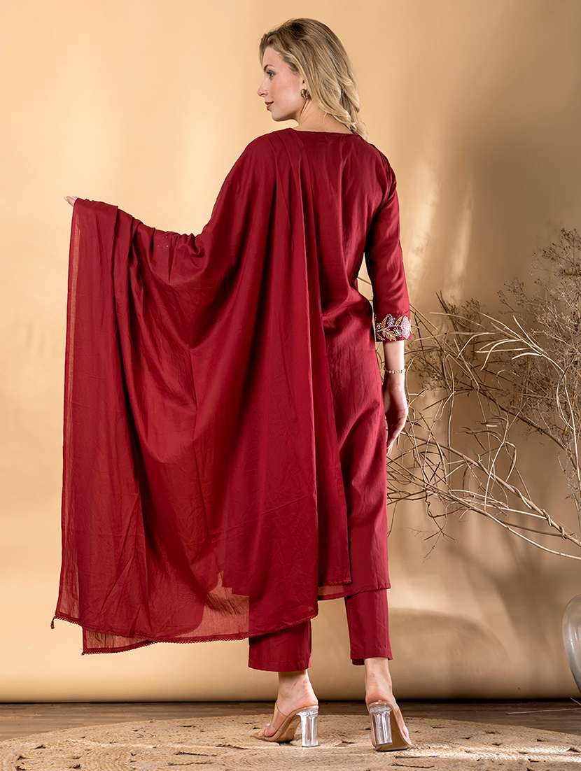 women embroidered three quarter sleeve kurta pant with dupatta set - 22092075 -  Standard Image - 3