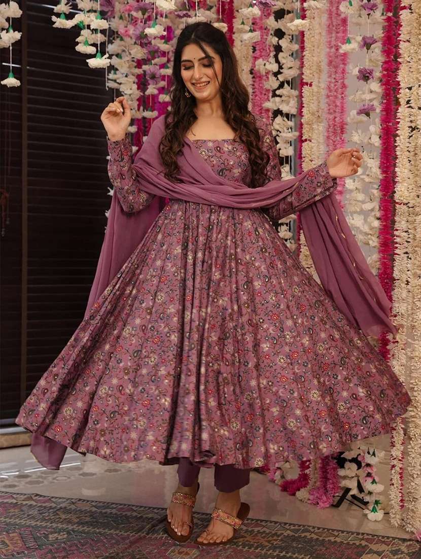 women floral long sleeve kurta pant with dupatta set