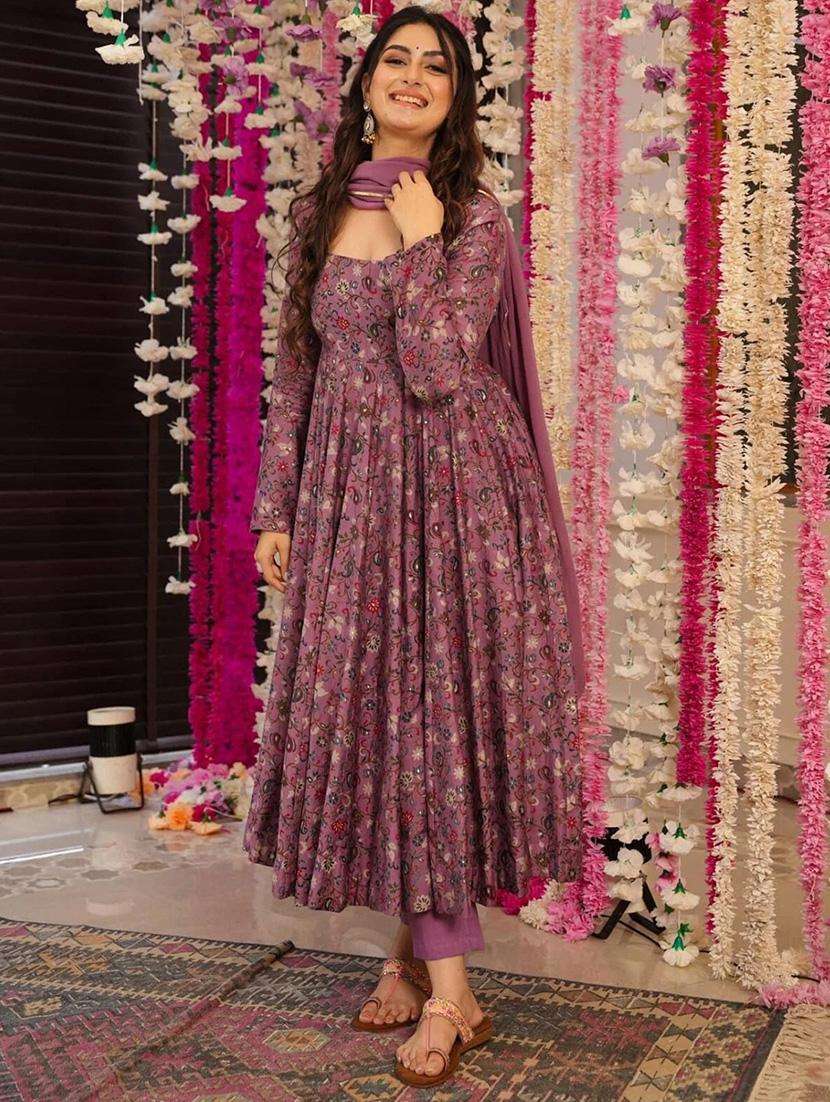 women floral long sleeve kurta pant with dupatta set - 22092080 -  Standard Image - 3