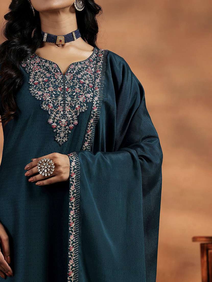 women embroidered long sleeve kurta pant with dupatta set - 22092084 -  Standard Image - 5