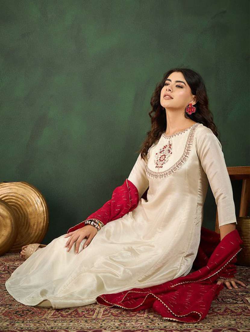 women embroidered three quarter sleeve kurta pant with dupatta set - 22092088 -  Standard Image - 3
