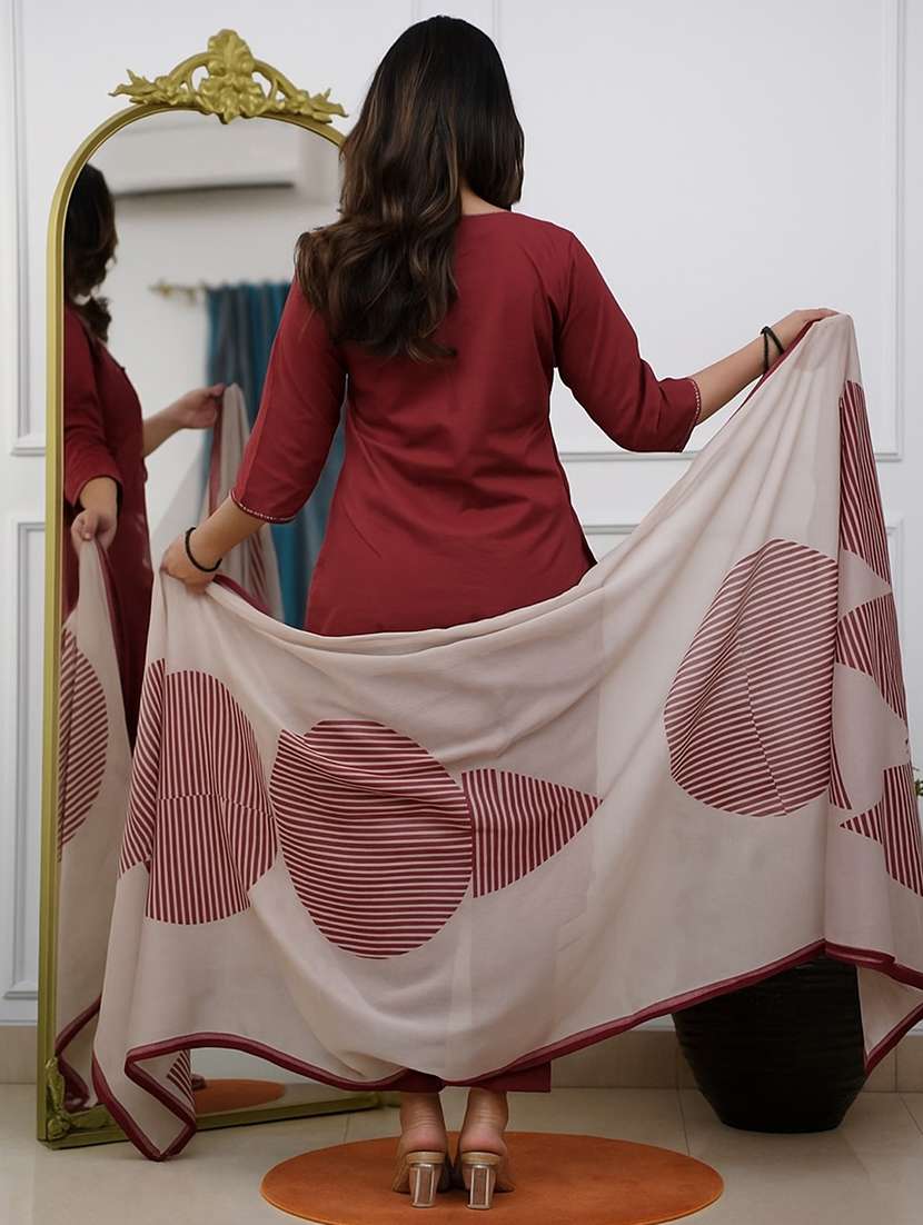 women warli three quarter sleeve kurta pant with dupatta set - 22092093 -  Standard Image - 3