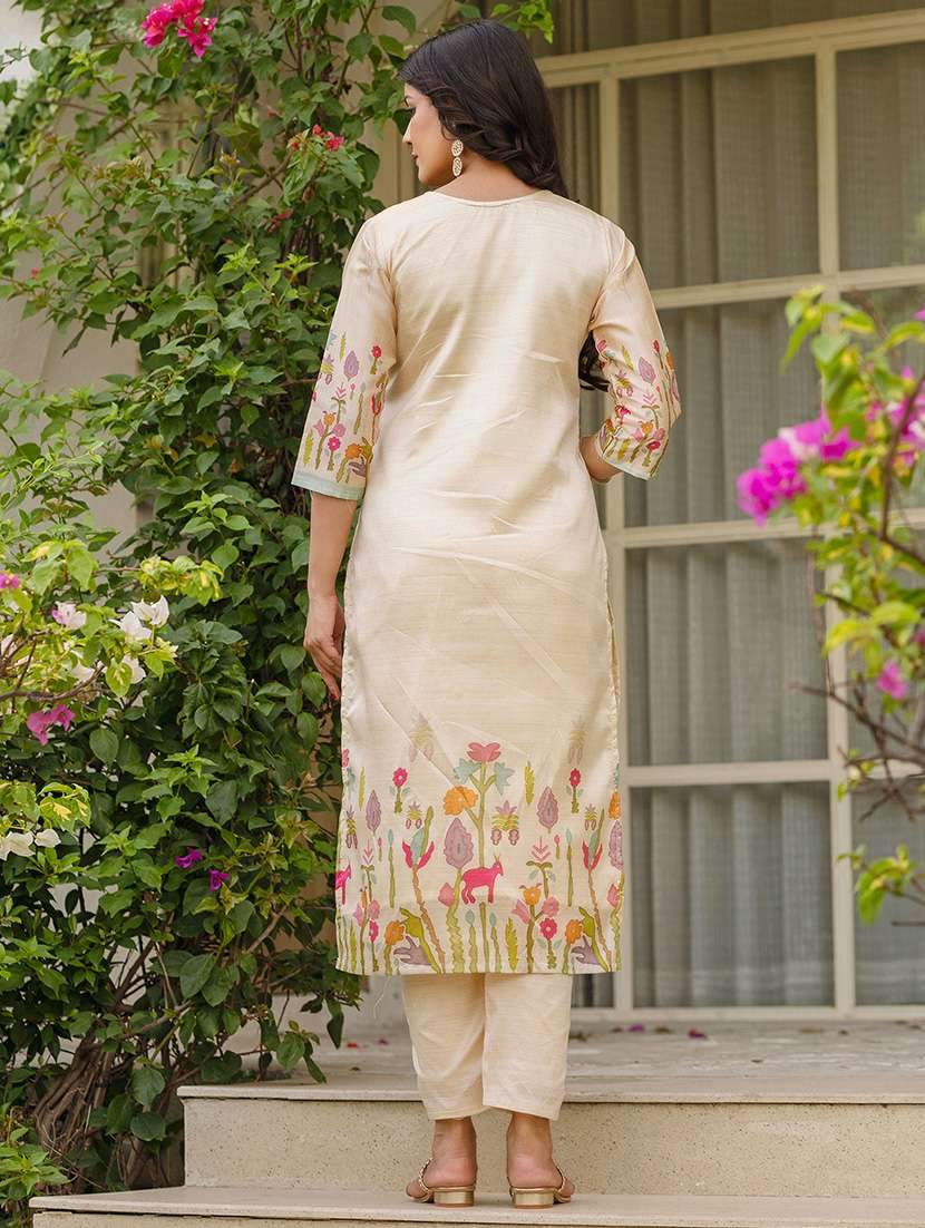 women embroidered three quarter sleeve kurta pant with dupatta set - 22092101 -  Standard Image - 3
