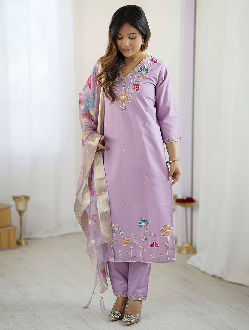 women embroidered three quarter sleeve kurta pant with dupatta set - 22092102 - Standard Image - 3