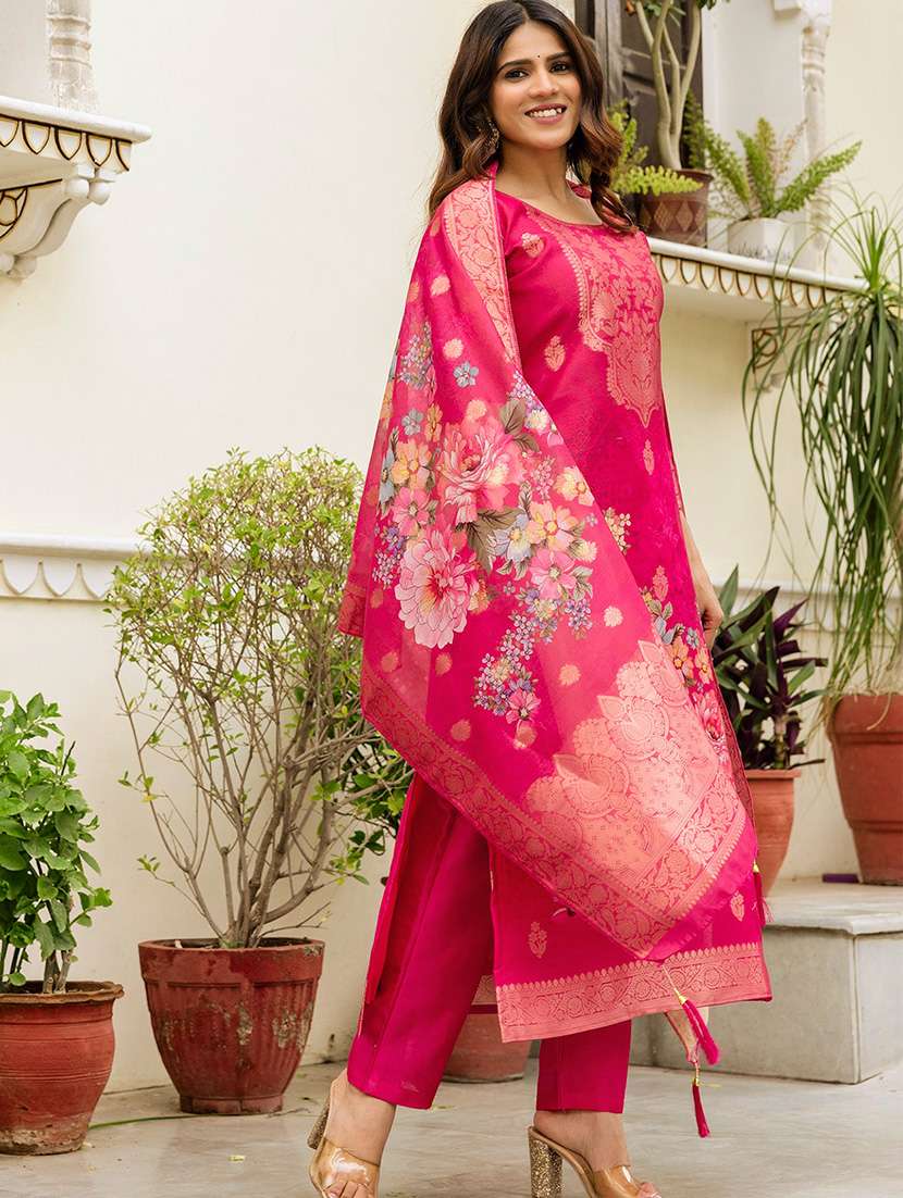 women floral three quarter sleeve kurta pant with dupatta set - 22092106 - Standard Image - 3