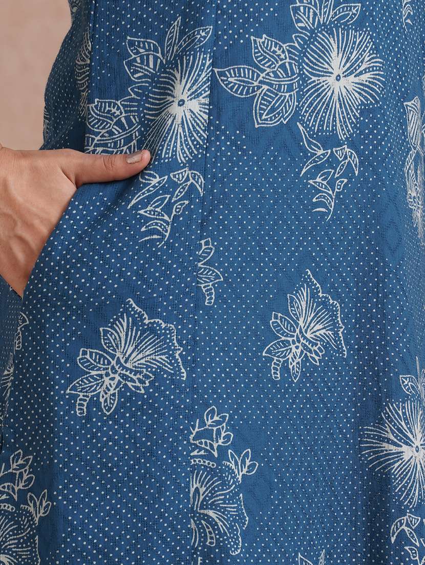 women floral printed three quarter sleeve a-line kurta - 22092195 - Standard Image - 5