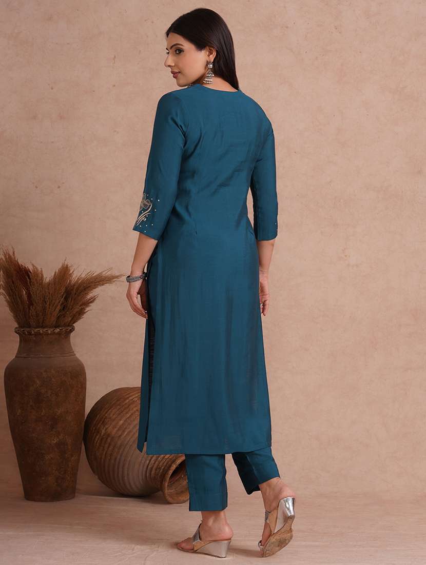 women embroidered three quarter sleeve straight kurta  - 22092196 -  Standard Image - 3