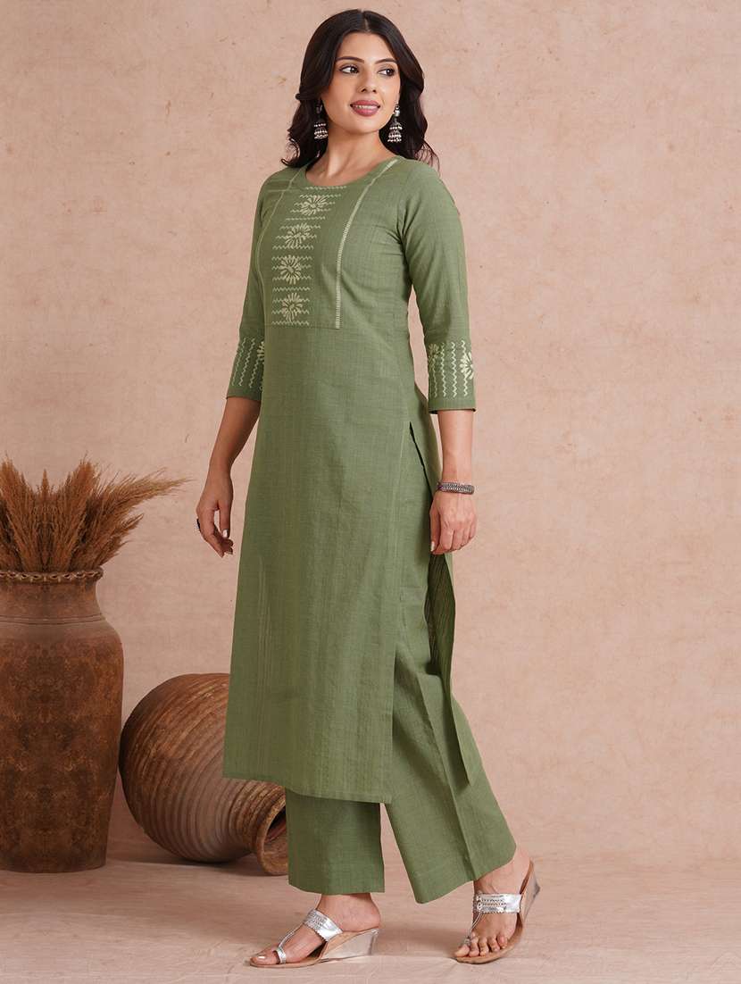 women printed three quarter sleeve straight kurta - 22092197 - Standard Image - 3