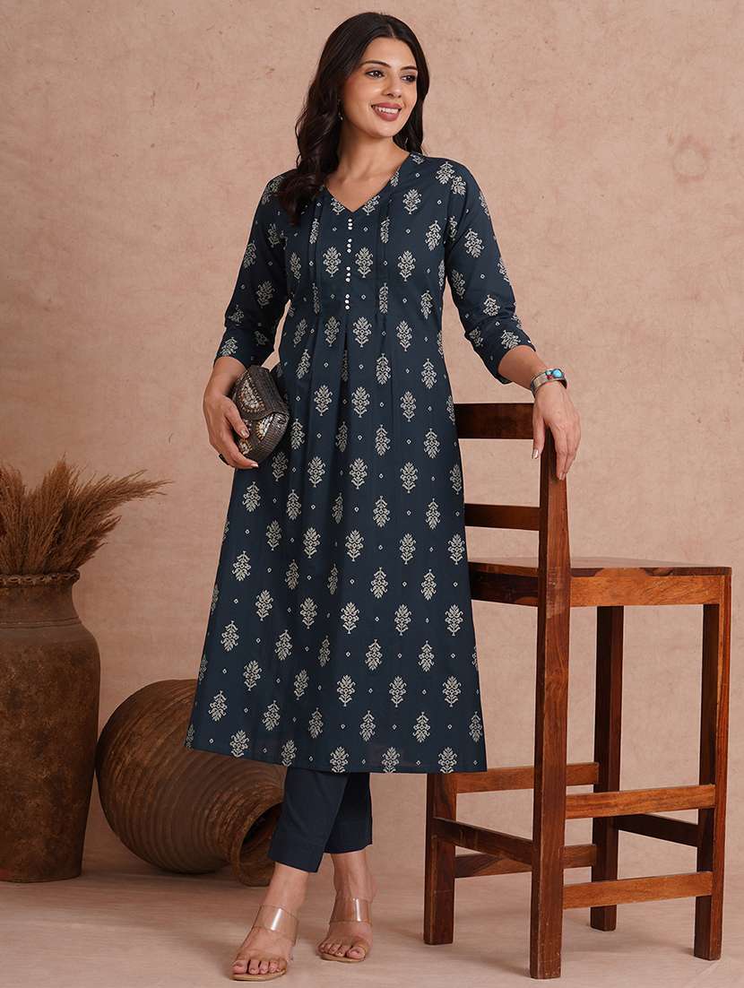 women printed three quarter sleeve a-line kurta 