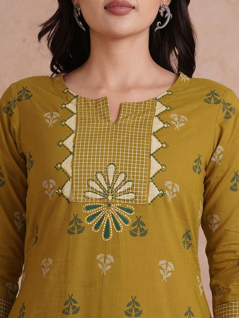 women printed three quarter sleeve a-line kurta - 22092200 - Standard Image - 5