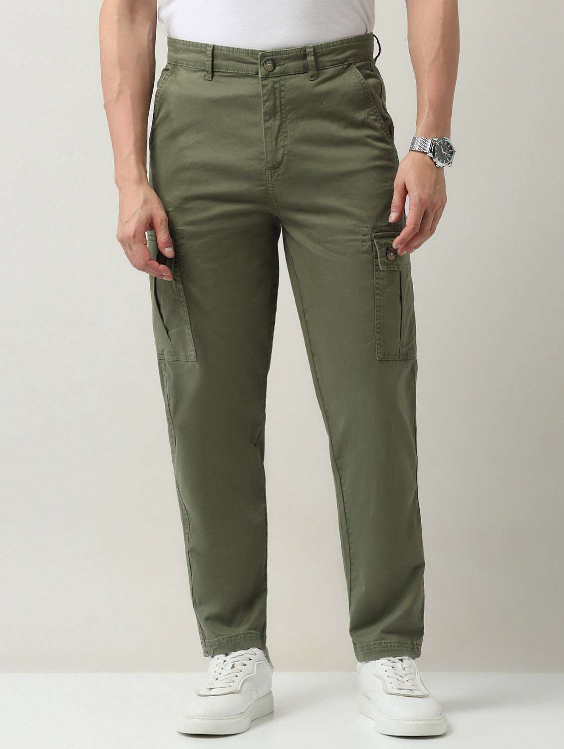men solid mid rise relaxed fit cargo - 22092327 - Zoom Image - 0