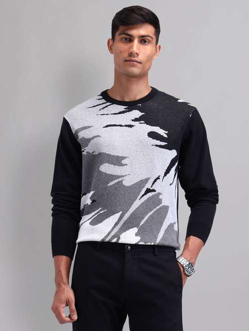 men self design long sleeve regular fit pullover 