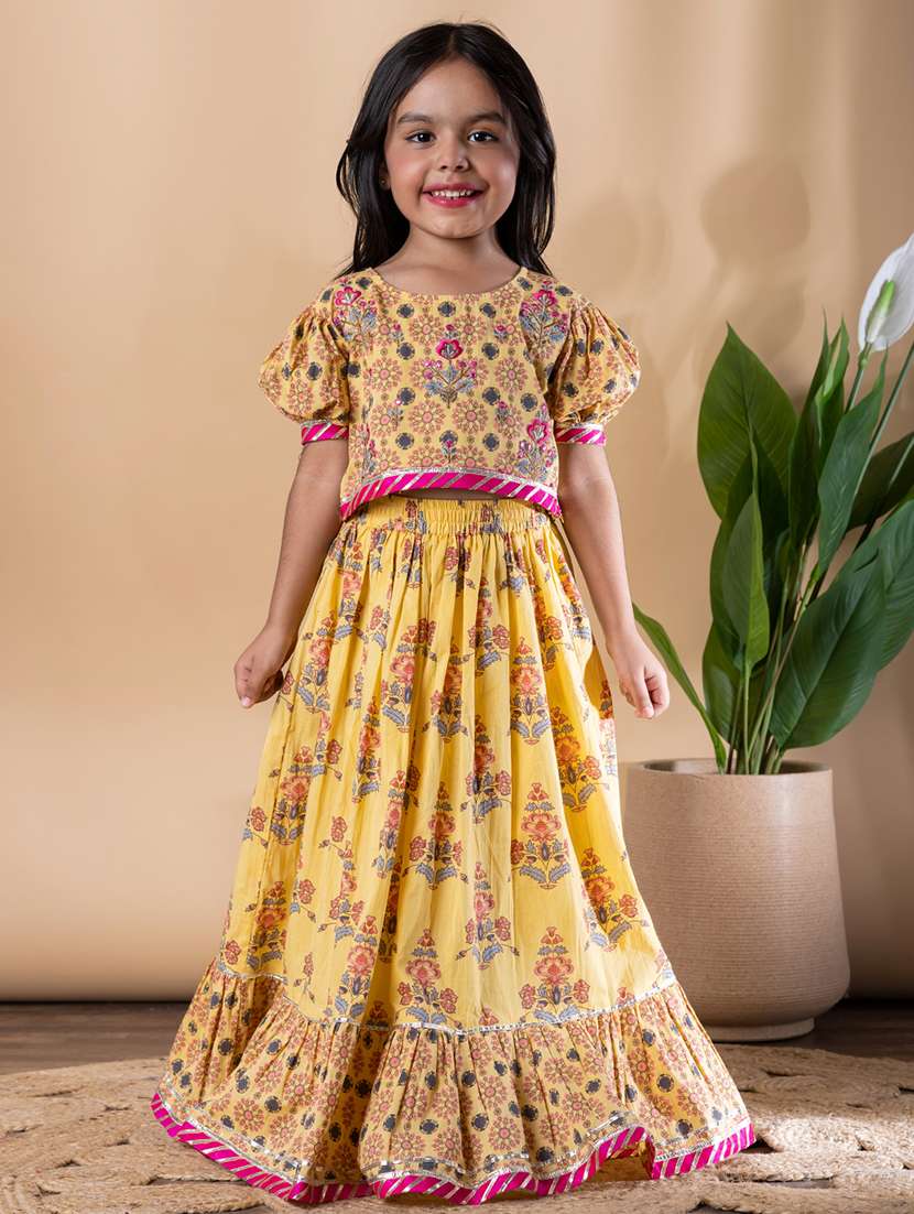 girls floral print lehenga and choli