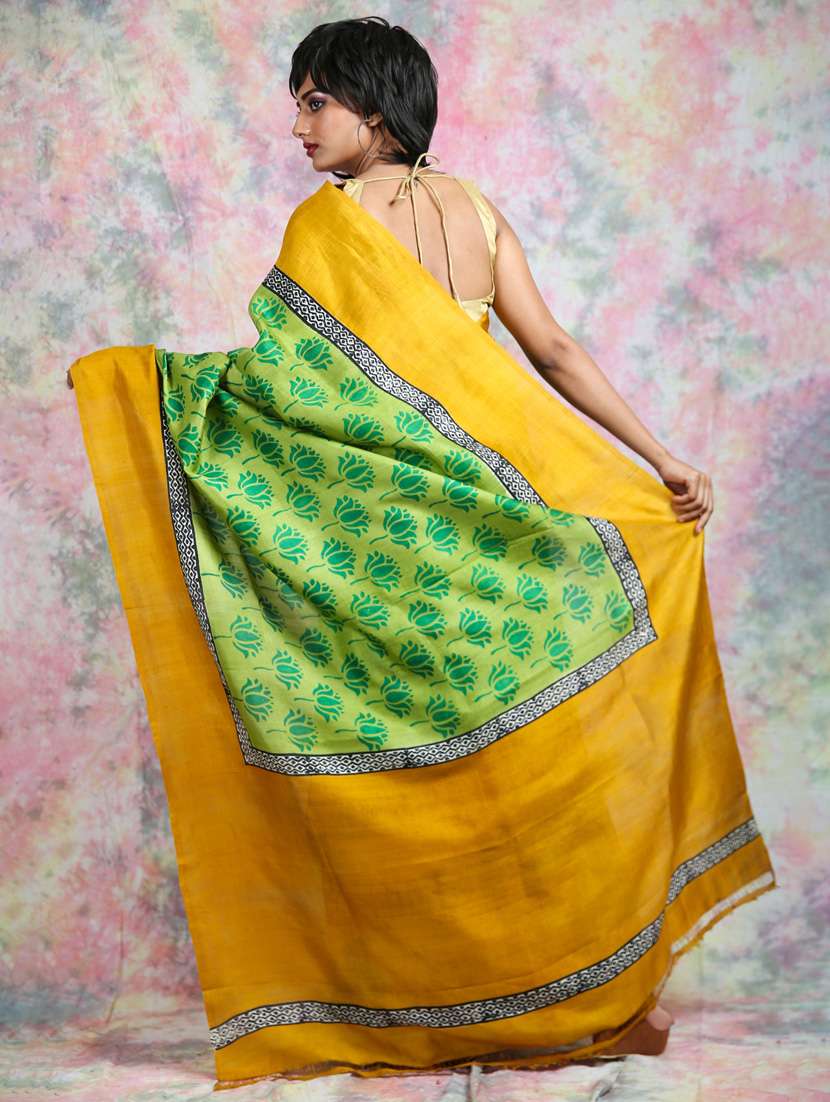 women floral printed handloom saree with blouse - 22092640 - Standard Image - 3