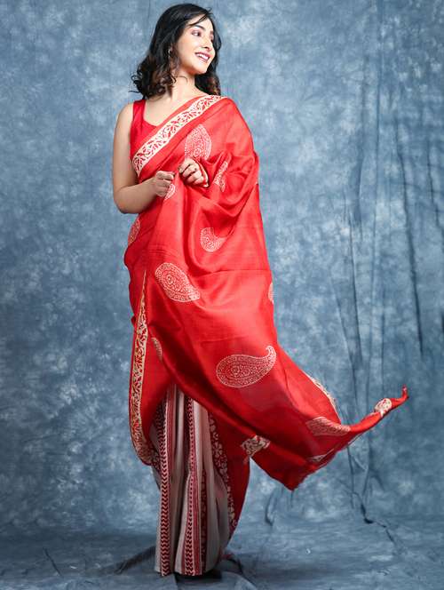 women paisley printed handloom saree with blouse - 22092644 -  Standard Image - 0
