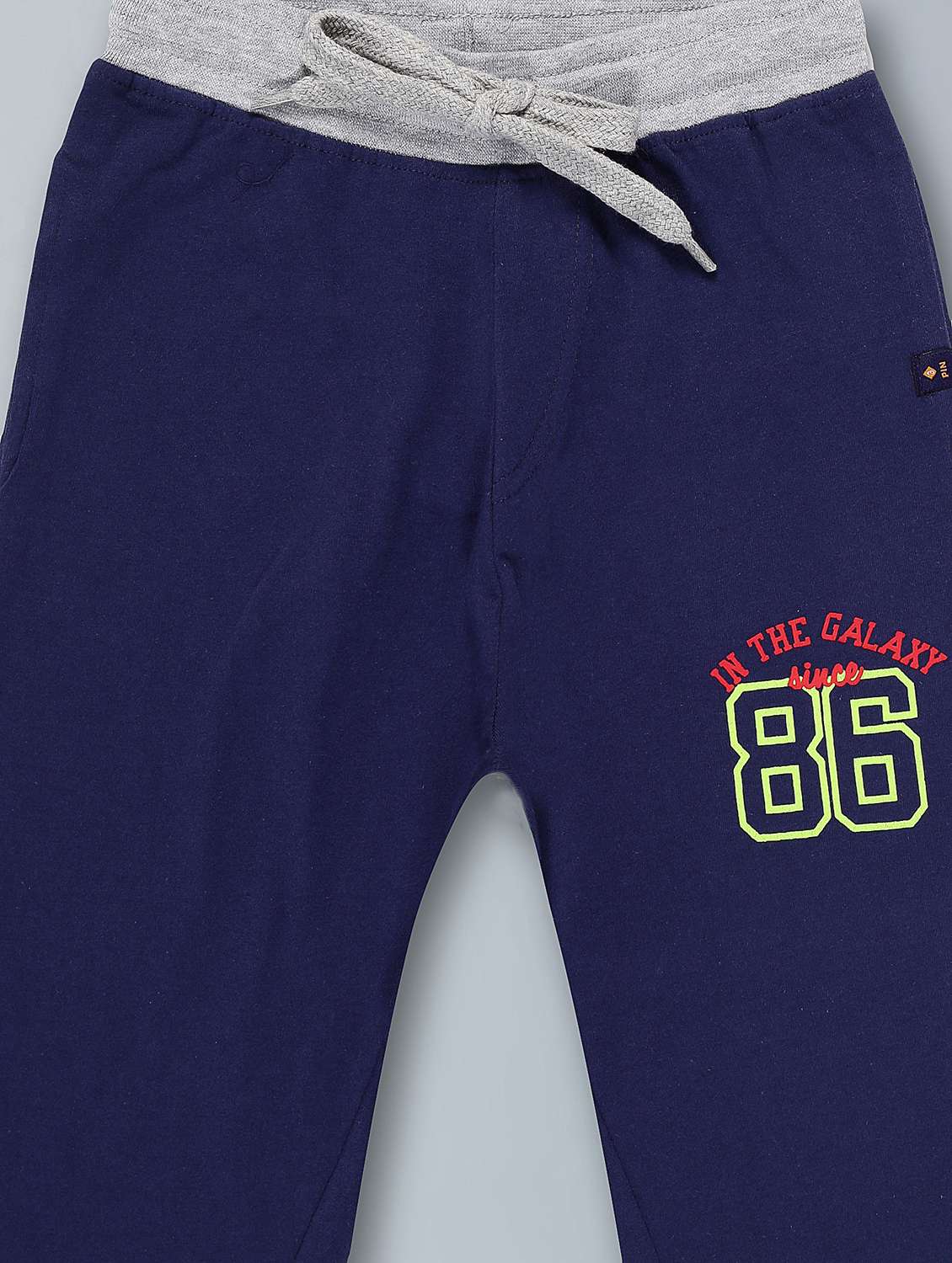 boys solid mid rise relaxed fit jogger - 22092683 -  Standard Image - 3