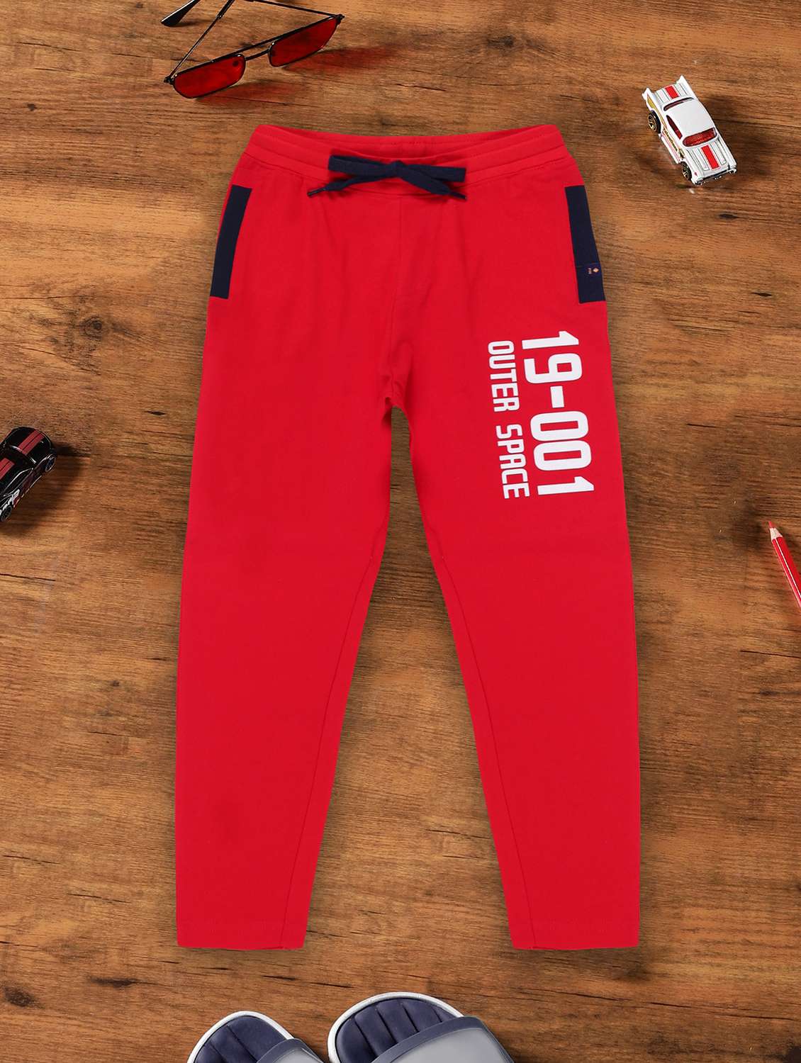 boys printed mid rise track pant