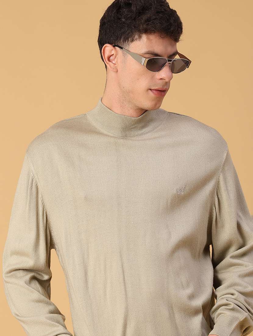 men solid long sleeve regualr fit pullover